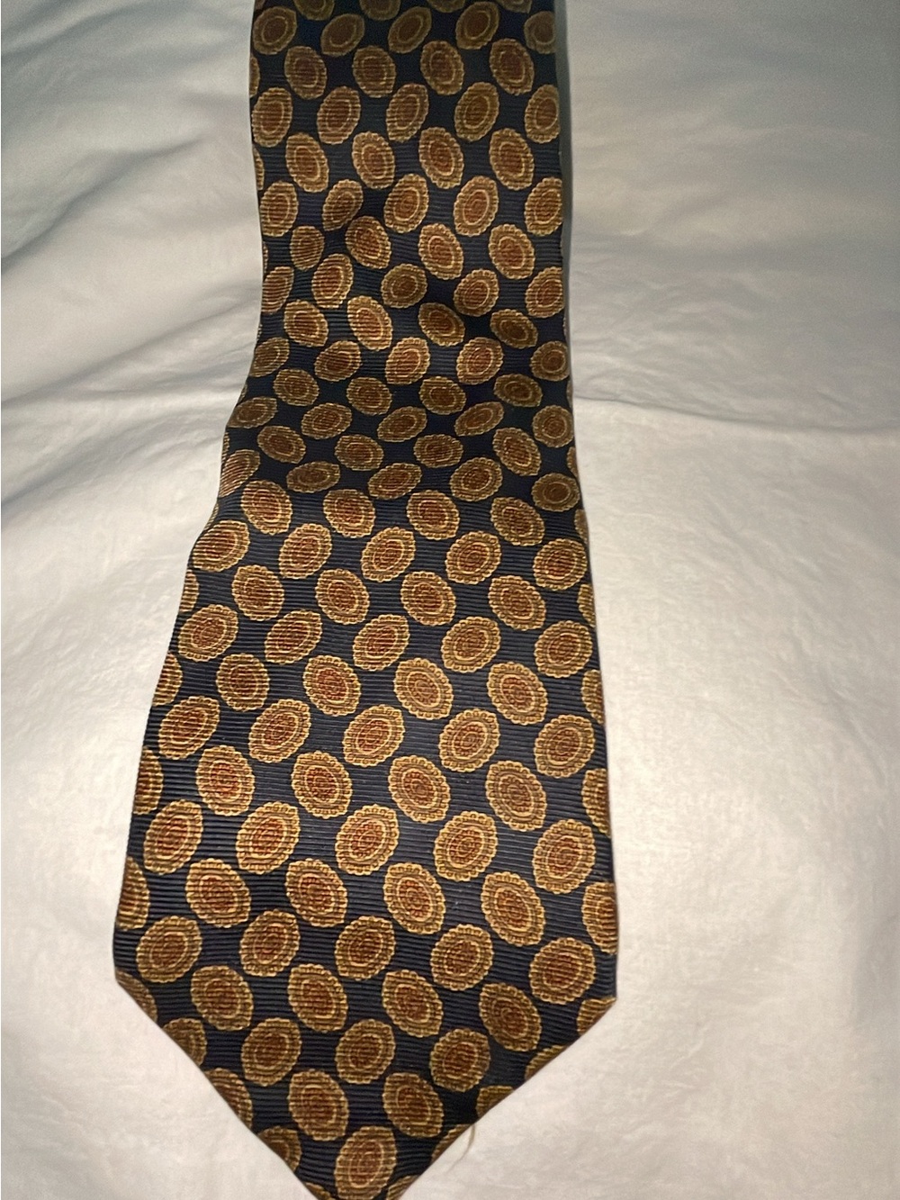 Classic Navy and Gold Patterned Men’s Tie BROOKS BROTHERS 100%